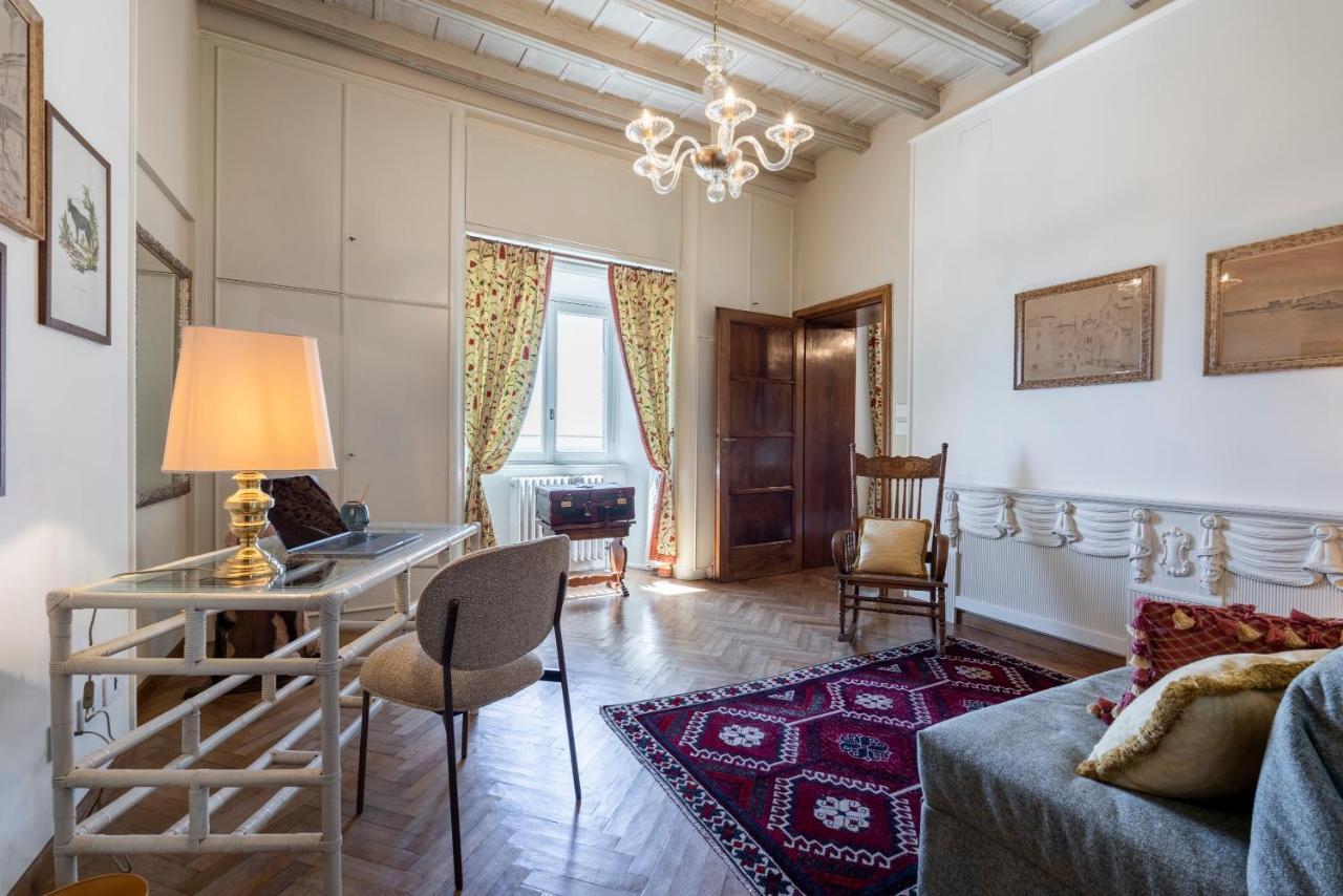 Bed and Breakfast Foresteria Di Palazzo Radici Bergamo Exterior foto