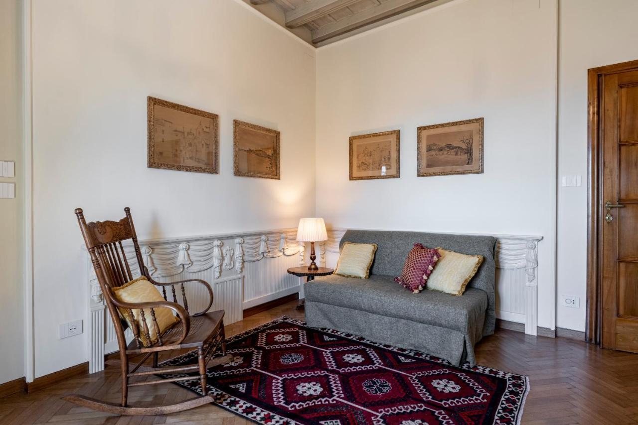 Bed and Breakfast Foresteria Di Palazzo Radici Bergamo Exterior foto