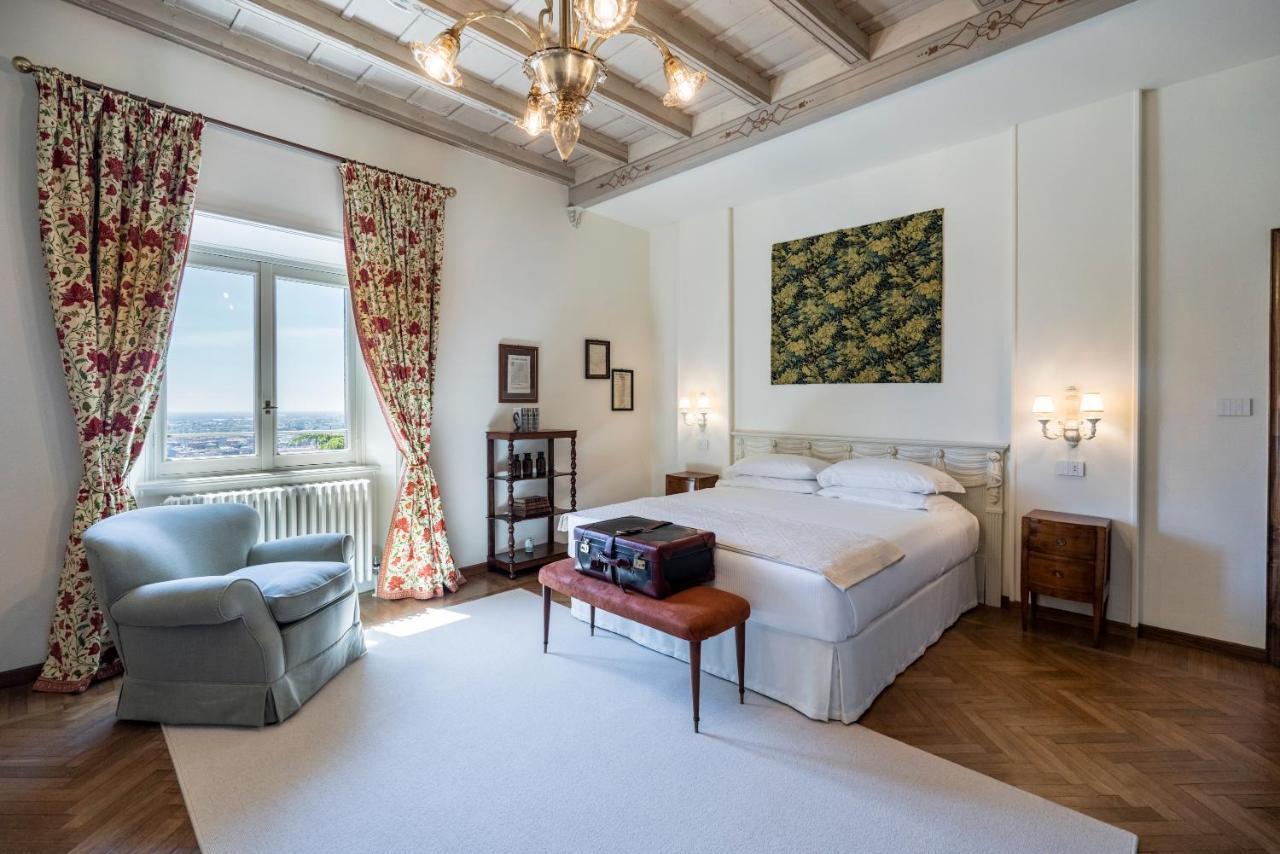 Bed and Breakfast Foresteria Di Palazzo Radici Bergamo Exterior foto